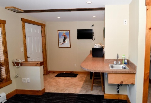Timber Inn Motel image 18