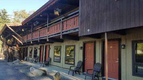Timber Inn Motel image 3